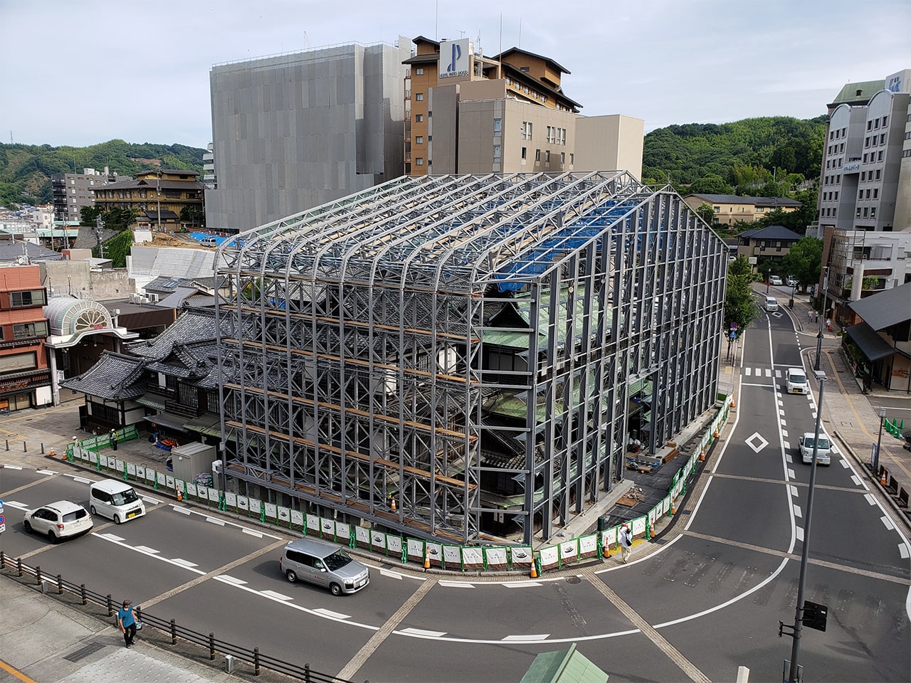 道後温泉本館　前期フレーム完成